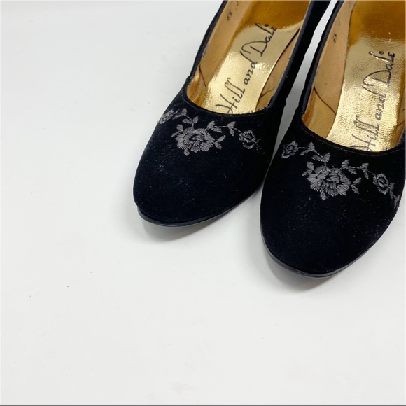 💋3/$20💋 VTG Hill & Dale Floral Embroidered Black Suede Pumps - Picture 5 of 10